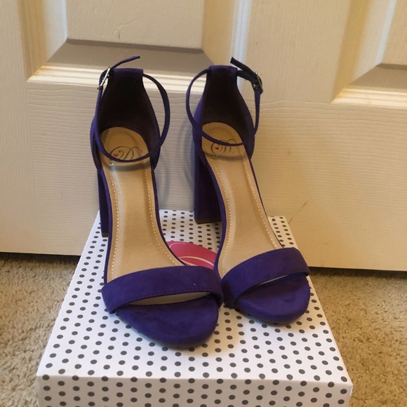 👠 - Picture 4 of 5